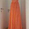 Bodenlanges leichtes Paillettenkleid mit Netzteil im V-Ausschnitt, orange