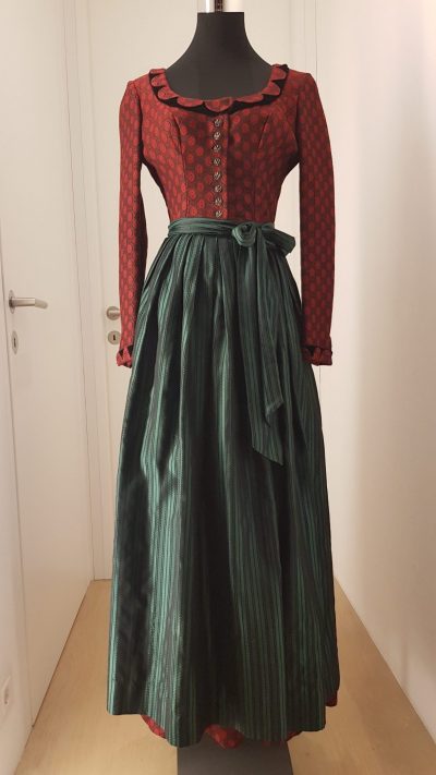 langes Dirndl, rot, Kärntner Heimatwerk