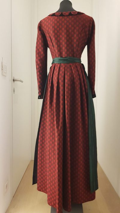 langes Dirndl, rot, Kärntner Heimatwerk