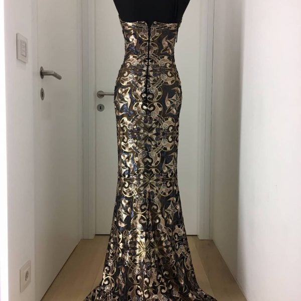 Figurbetontes langes Ballkleid mit Pailletten im Ornament-Design, gold-kupfer-dunkelblau, opulent