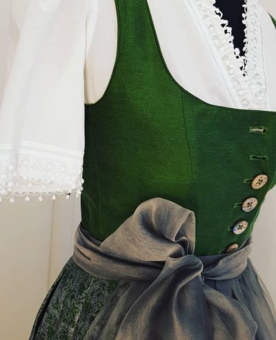 Langes Dirndl, Mothwurf, grün