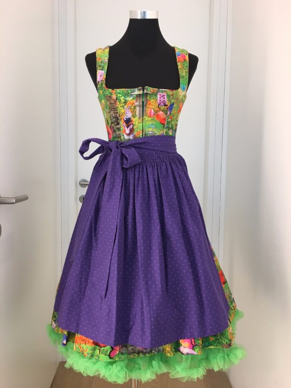 quietschgrünes Dirndl Design "Alice im Wunderland", violette Schürze mit weißen Punkten, quietschgrüner Pettycoat, weiße Bluse