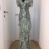 Zartes Seiden-Sommerball-/Abendkleid mit Volants, offener Rücken, Band mit Masche am Gesäß, wirkt weiblich und sexy