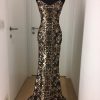 Figurbetontes langes Ballkleid mit Pailletten im Ornament-Design, gold-kupfer-dunkelblau, opulent