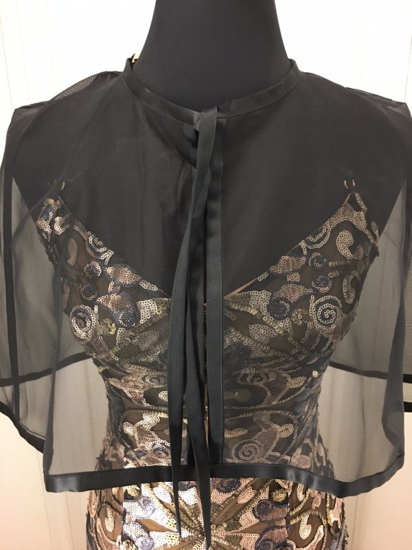 Figurbetontes langes Ballkleid mit Pailletten im Ornament-Design, gold-kupfer-dunkelblau, opulent