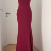 rotes, elegantes ärmelloses Stretch-Abendkleid mit Silber-/Metall Besatz am Ausschnitt, tiefer Rücken, Jersey, Stretch, sehr bequem