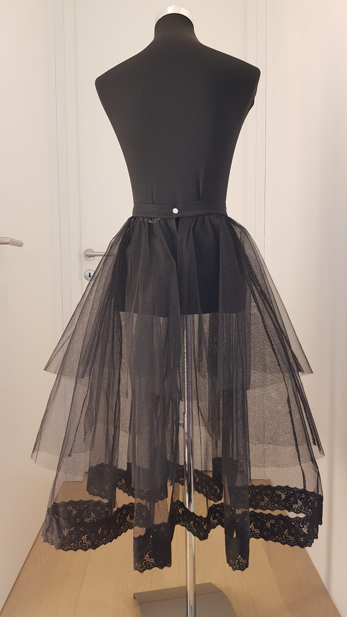 15000_rock_schwarz_hm