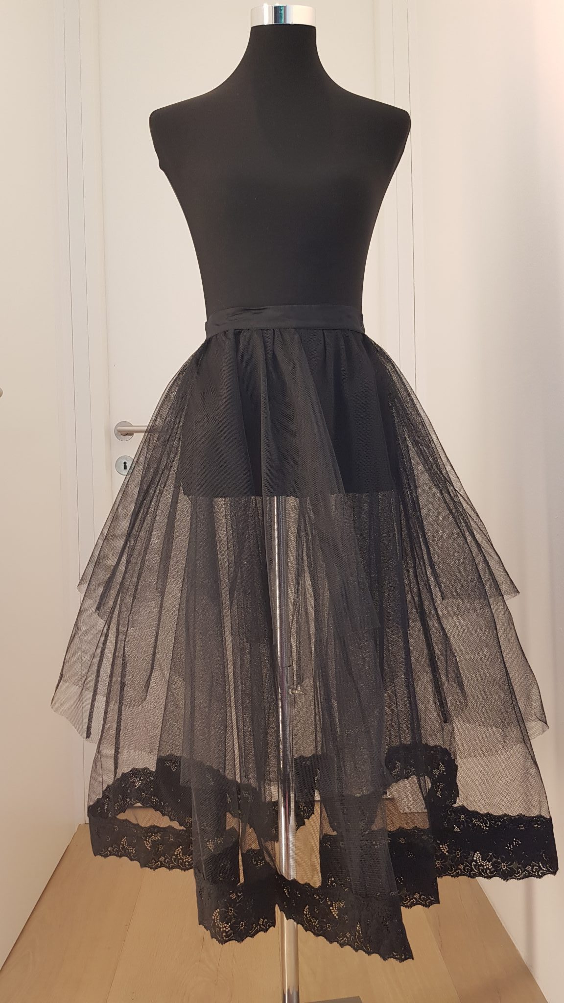 15000_rock_schwarz_hm