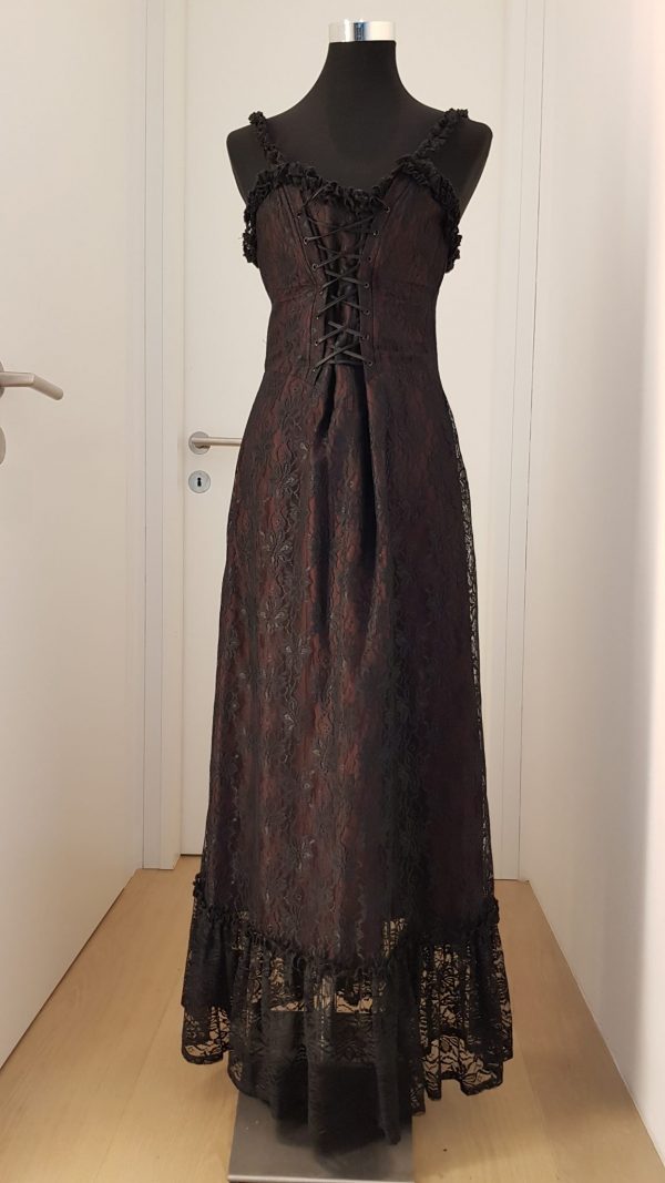 schwarz-violettes Trachtenkleid mit Spitze, Rüschen und geschnürter Korsage