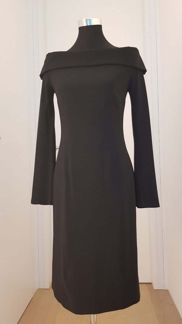 Edles schwarzes Cocktailkleid mit Boatcut Ausschnitt und langen Ärmeln