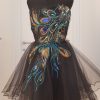 Kurzes schwarzes Cocktail Bustierkleid mit PaillettenBustier in Violett und Grün, mit weitem Tüllrock