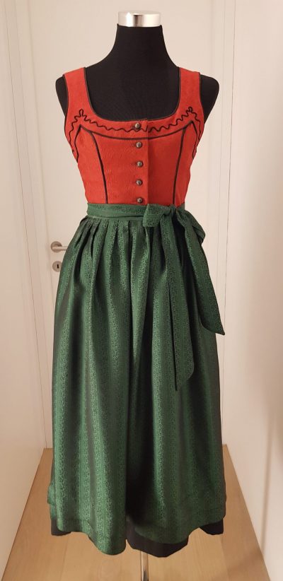 Dirndl, rot, Lungauer Heimatwerk