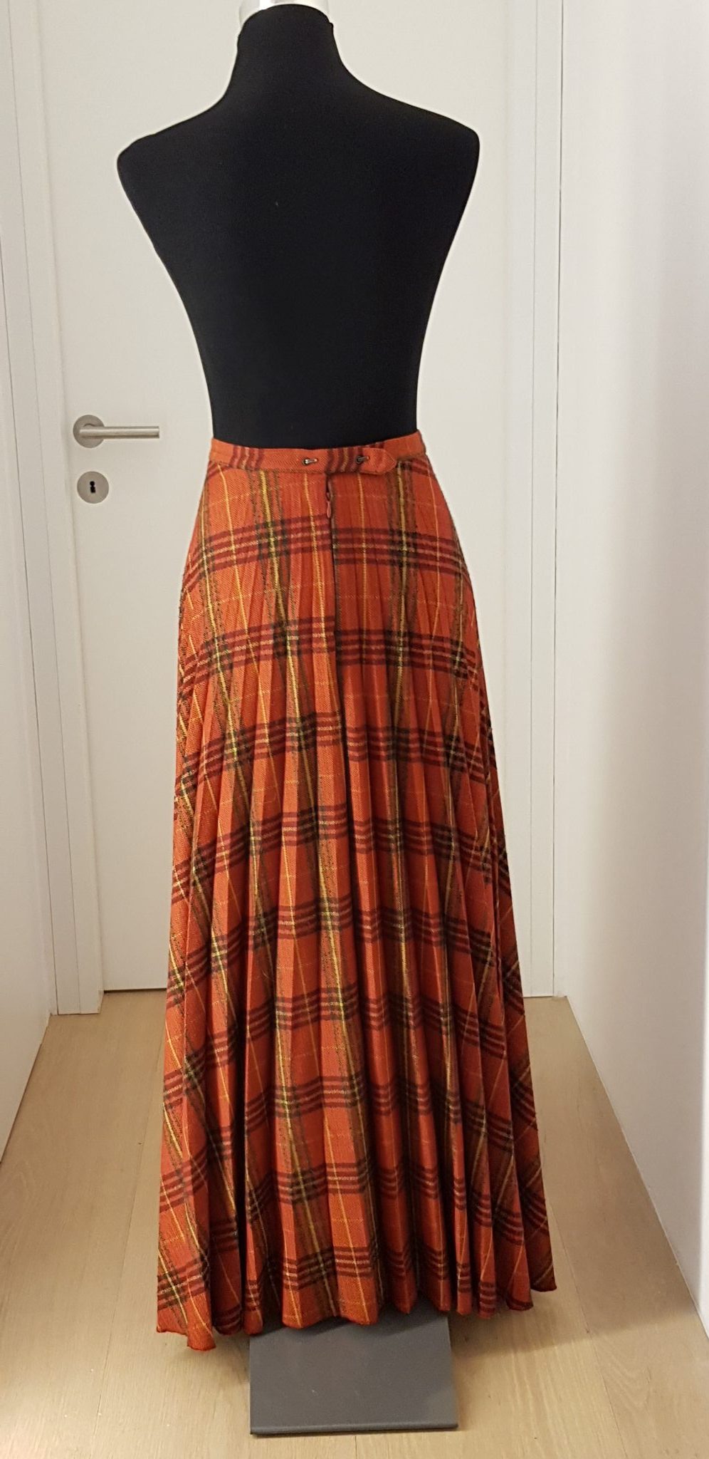 15009_rock_rot_Isabell_de_Pedro