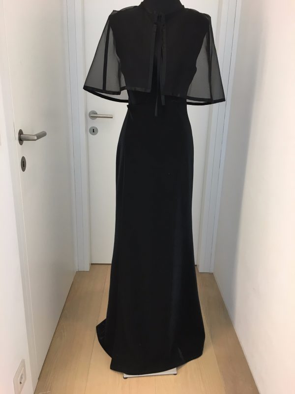 Schwarzes, bodenlanges Abend-/Ballkleid in Wickeloptik, mit schwarzem Gürtel, Satin mit Nylon, schillert schön, V-Ausschnitt