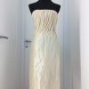 Edles Seiden-Bustierkleid in gelb-gold mit extravaganten Raffungen am Oberteil, gerade geschnittener Rock